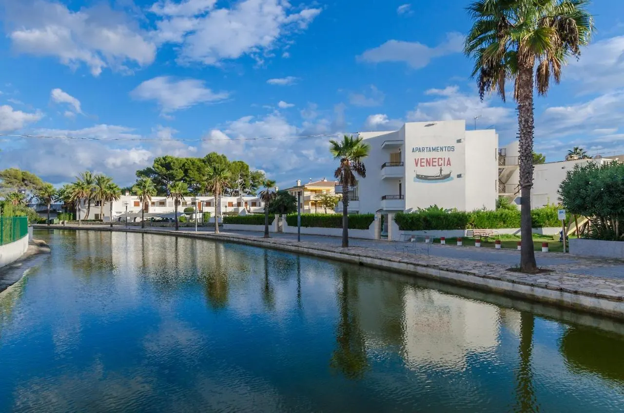 Apartamentos venecia a unos pasos de la playa Puerto de Alcúdia España